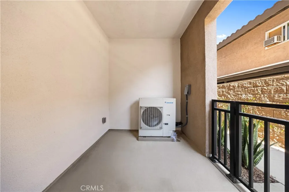 7692 9th Street #102 Buena Park, CA 90621