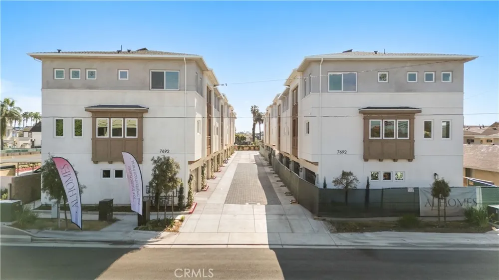 7692 9th Street #102 Buena Park, CA 90621