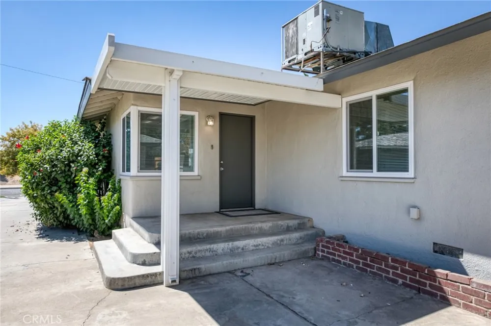 1506 W University Avenue Fresno, CA 93705