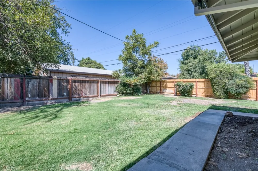 1506 W University Avenue Fresno, CA 93705