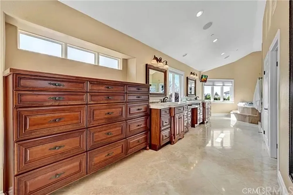 18482 Southern Hills Way Yorba Linda, CA 92886