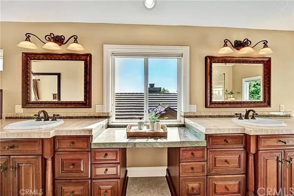 18482 Southern Hills Way Yorba Linda, CA 92886