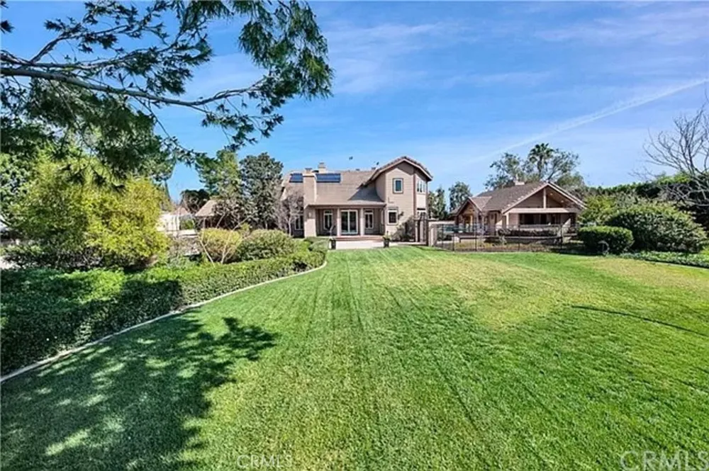 18482 Southern Hills Way Yorba Linda, CA 92886