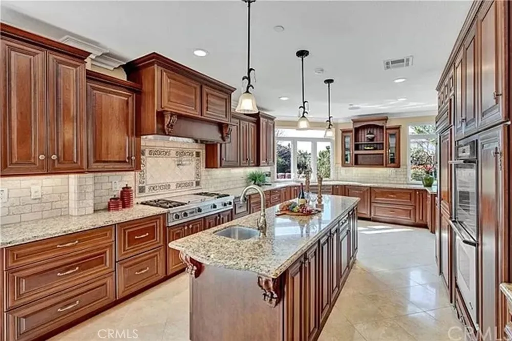 18482 Southern Hills Way Yorba Linda, CA 92886