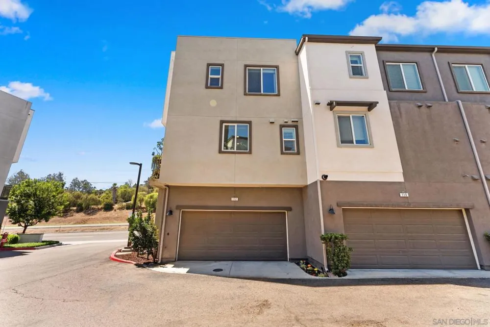 2516 S Escondido Blvd #112 Escondido, CA 92025