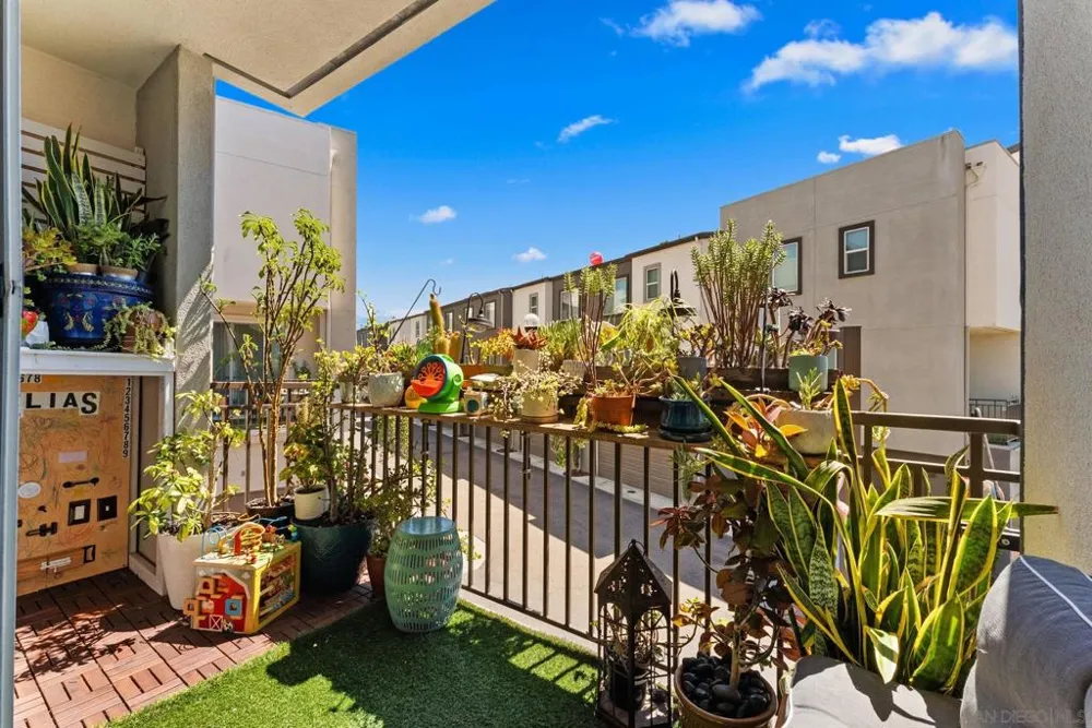 2516 S Escondido Blvd #112 Escondido, CA 92025