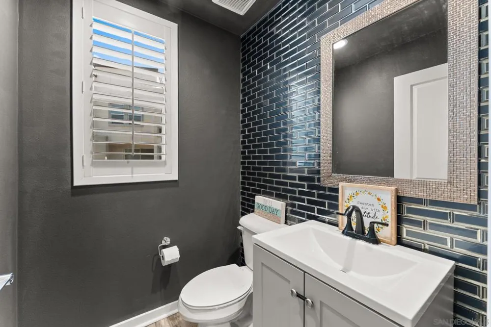 2516 S Escondido Blvd #112 Escondido, CA 92025