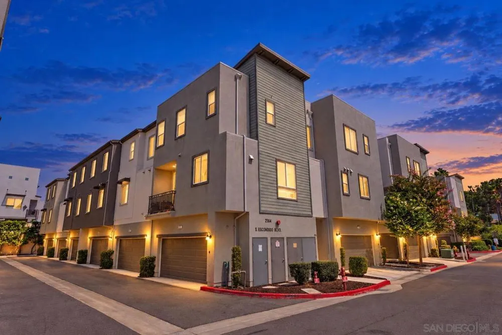 2564 S Escondido Blvd #512 Escondido, CA 92025