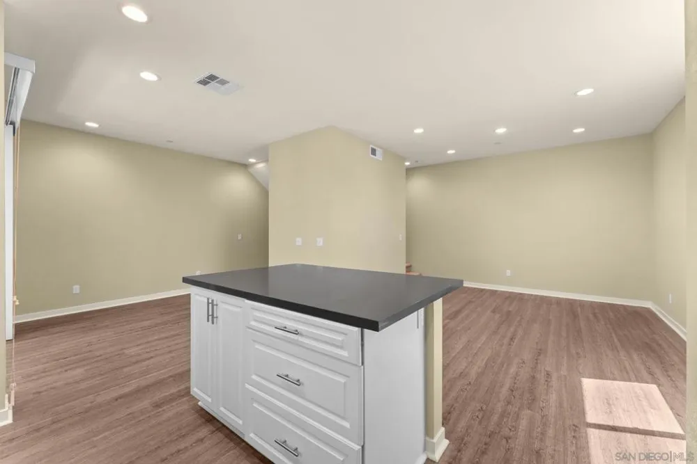 2564 S Escondido Blvd #512 Escondido, CA 92025