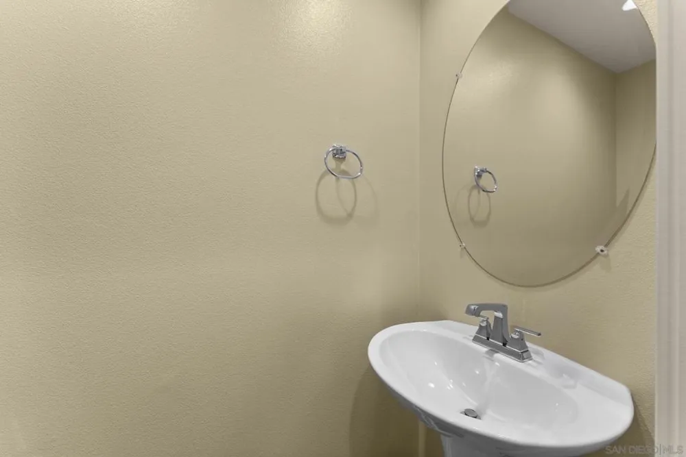 2564 S Escondido Blvd #512 Escondido, CA 92025