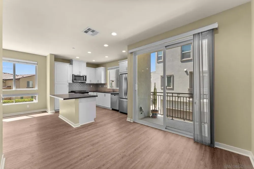 2564 S Escondido Blvd #512 Escondido, CA 92025