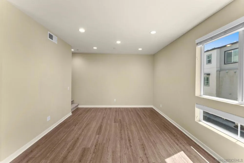 2564 S Escondido Blvd #512 Escondido, CA 92025
