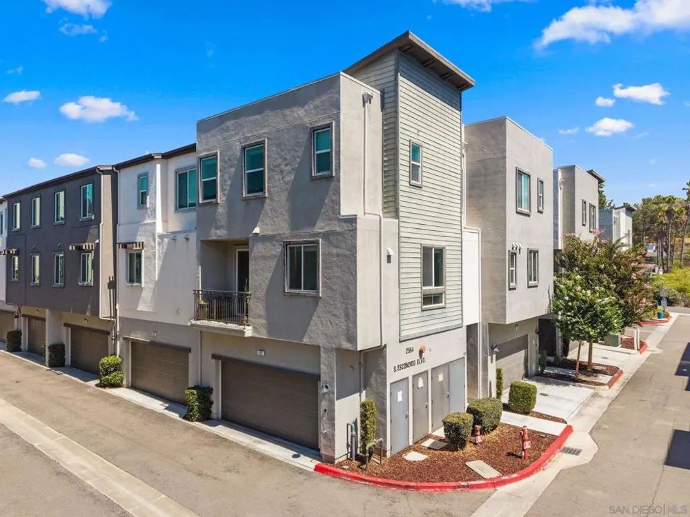 2564 S Escondido Blvd #512 Escondido, CA 92025
