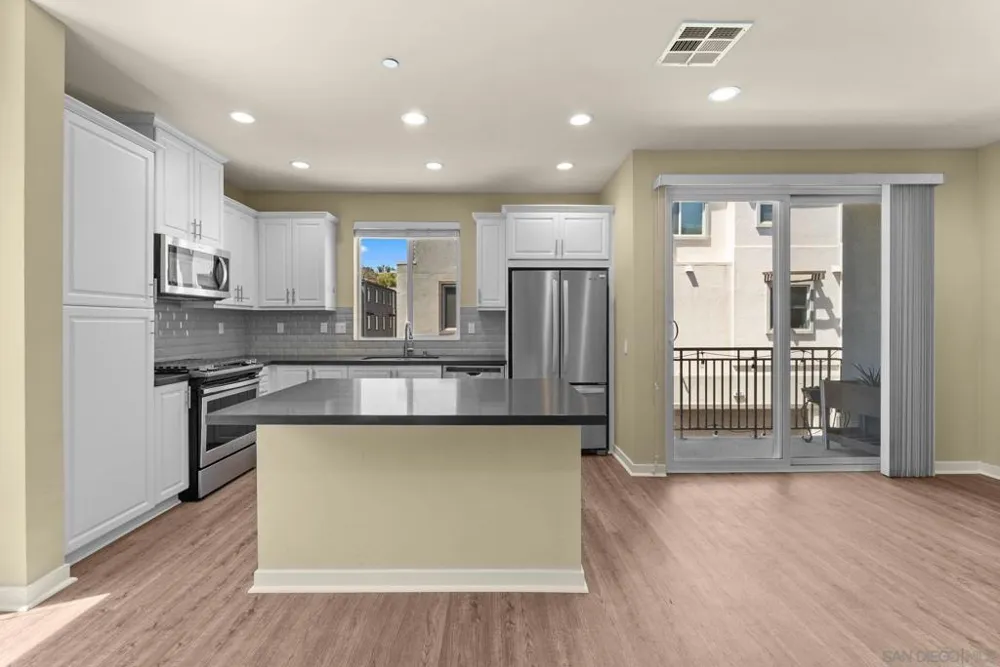 2564 S Escondido Blvd #512 Escondido, CA 92025
