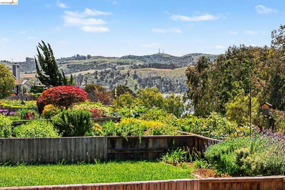 1757 Stuart Ct Benicia, CA 94510