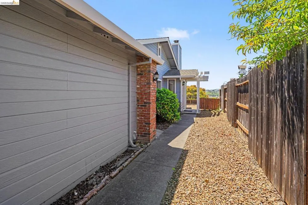 1757 Stuart Ct Benicia, CA 94510