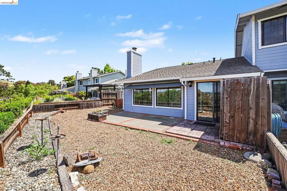 1757 Stuart Ct Benicia, CA 94510