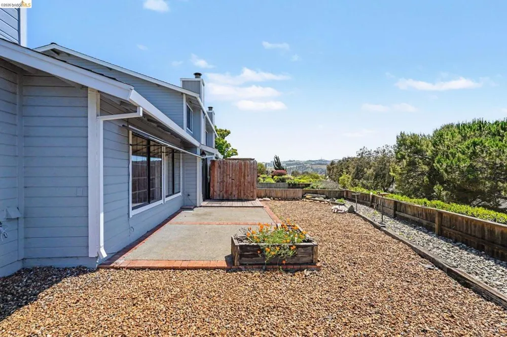 1757 Stuart Ct Benicia, CA 94510