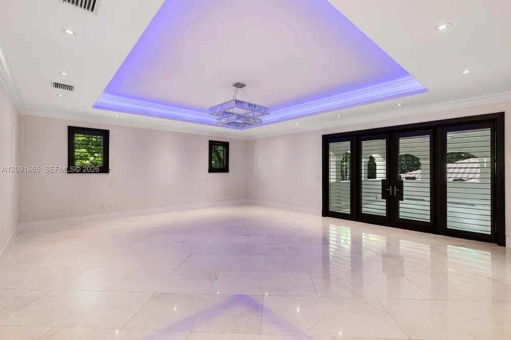7740 SW 79th Ct Miami, FL 33143