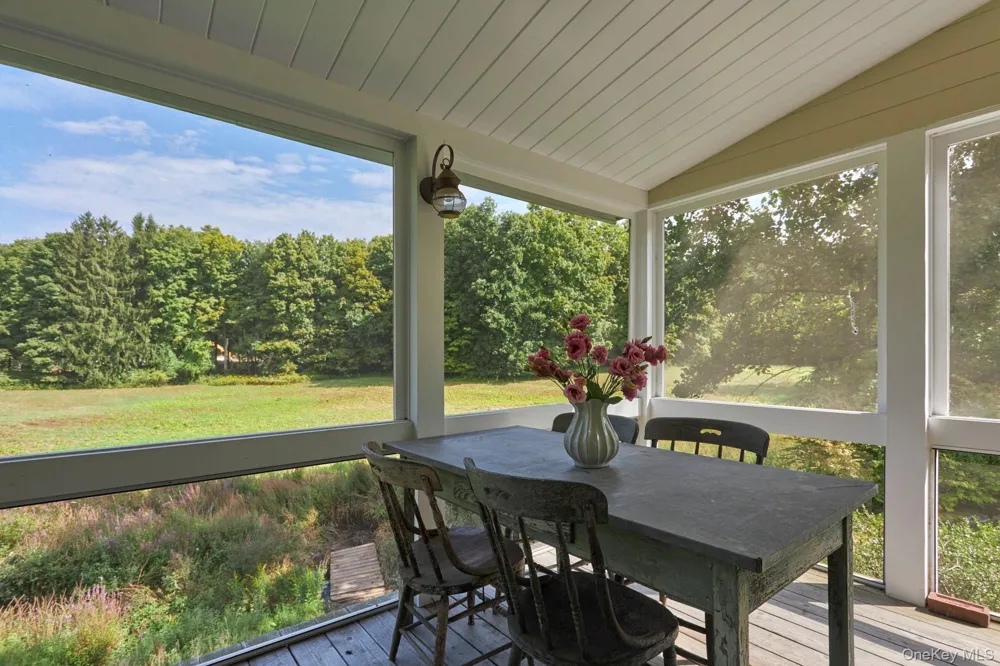 101 Spring Lake Road Red Hook, NY 12571