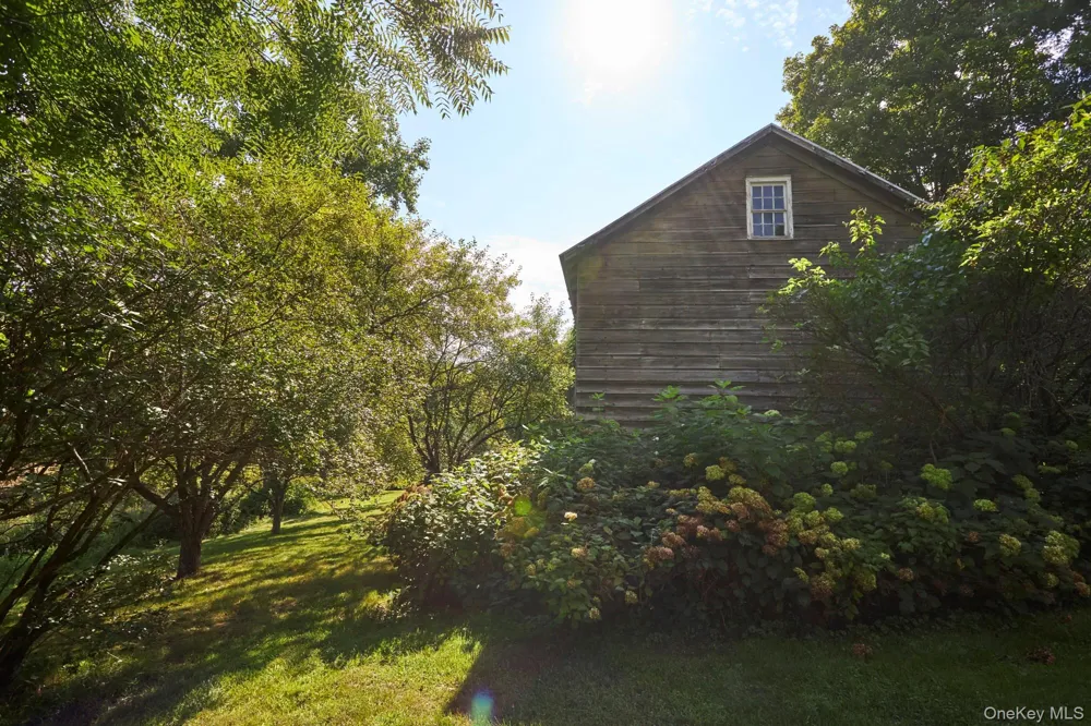 101 Spring Lake Road Red Hook, NY 12571