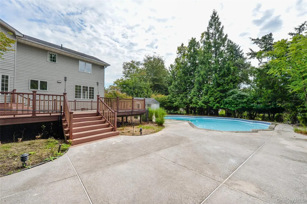 3 Lenni Lenape Court Stony Point, NY 10980
