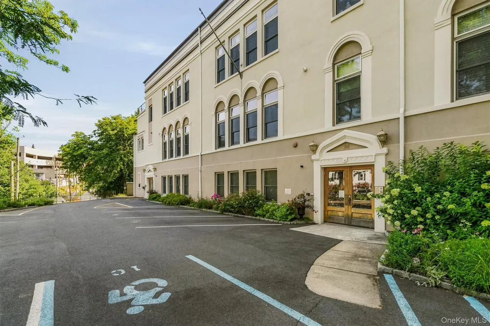 88 Broadway #PH4 Ossining, NY 10562