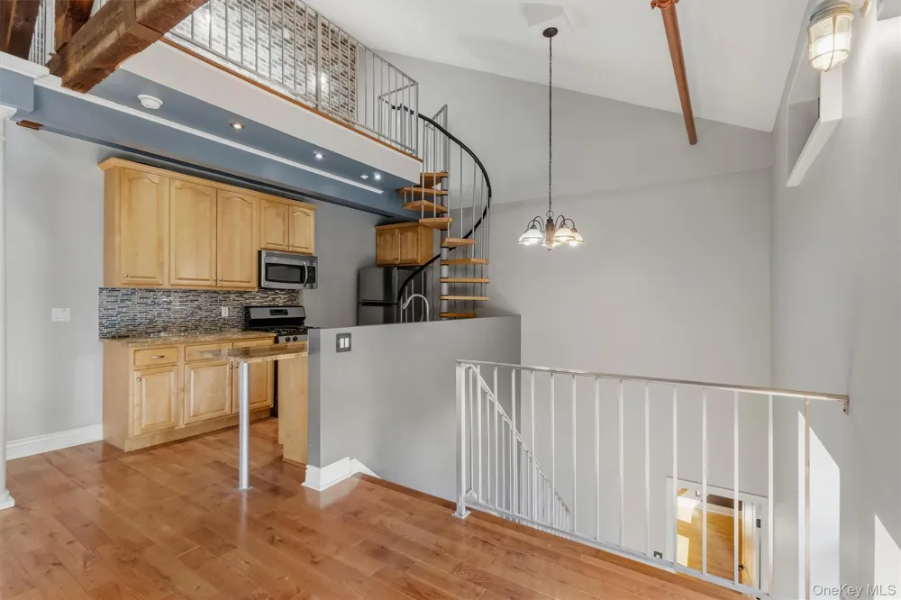 88 Broadway #PH4 Ossining, NY 10562