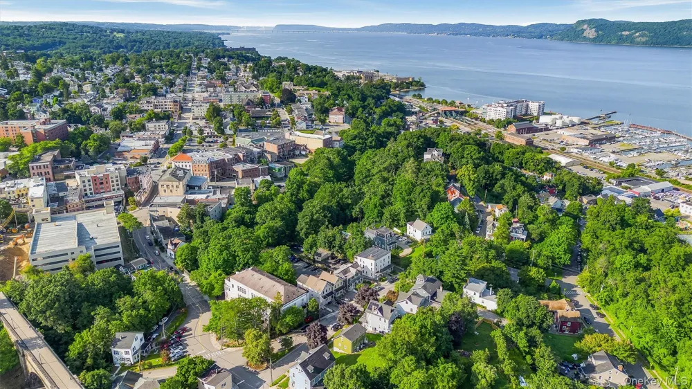 88 Broadway #PH4 Ossining, NY 10562