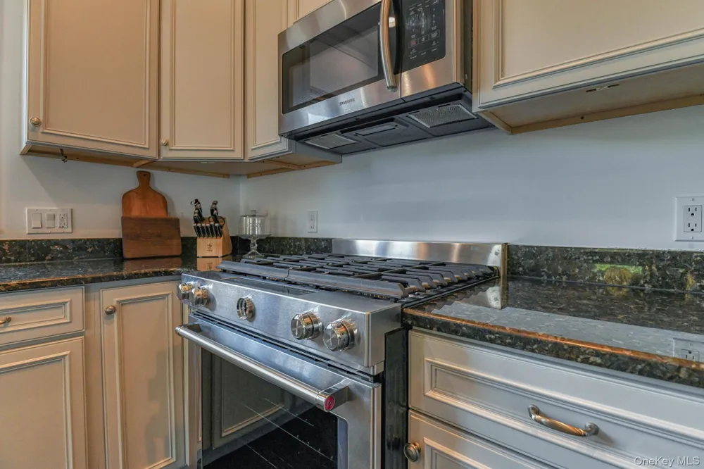 81 Nicoll Street Newburgh, NY 12550