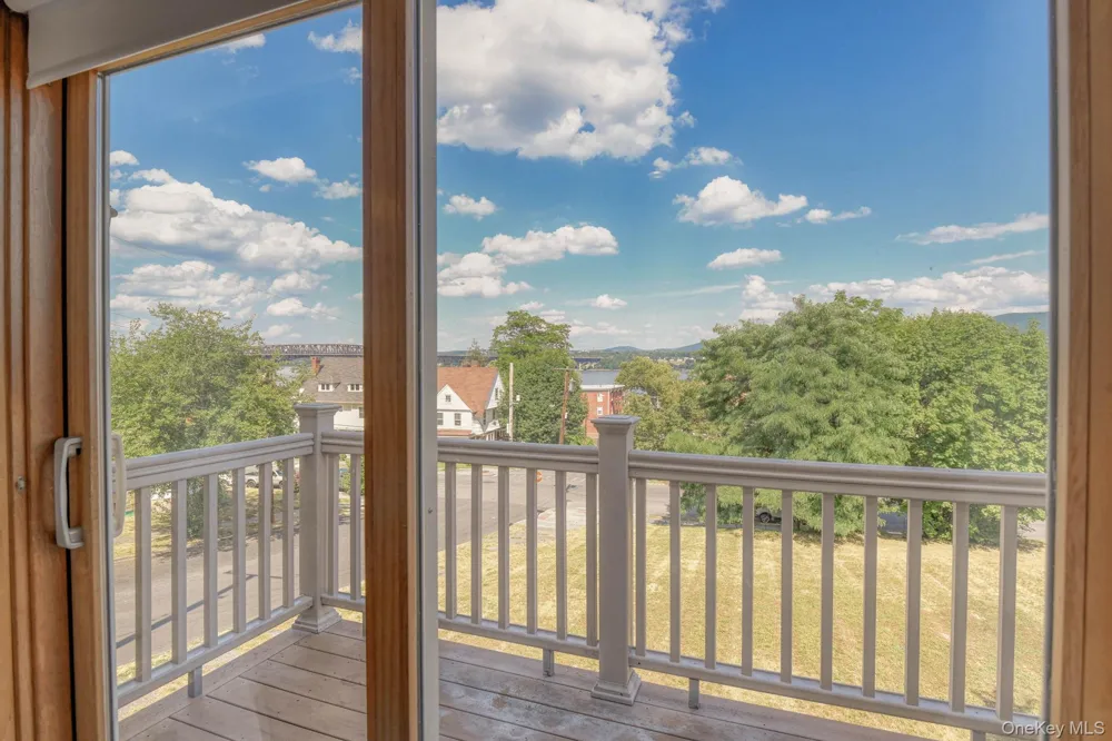 81 Nicoll Street Newburgh, NY 12550