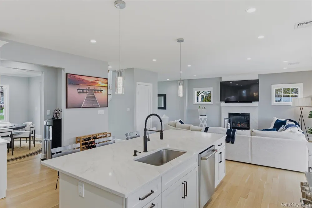 240 Clocks Boulevard Massapequa, NY 11758