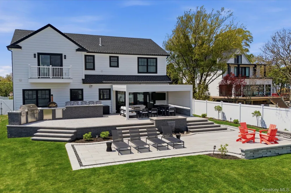 240 Clocks Boulevard Massapequa, NY 11758
