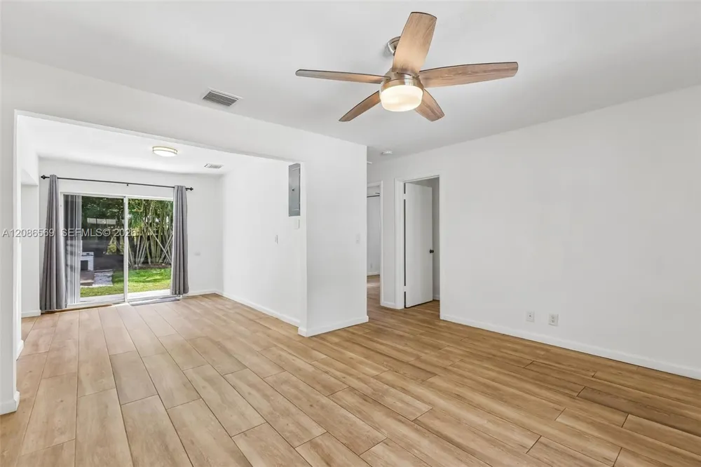 5364 NE 2nd Ave Oakland Park, FL 33334