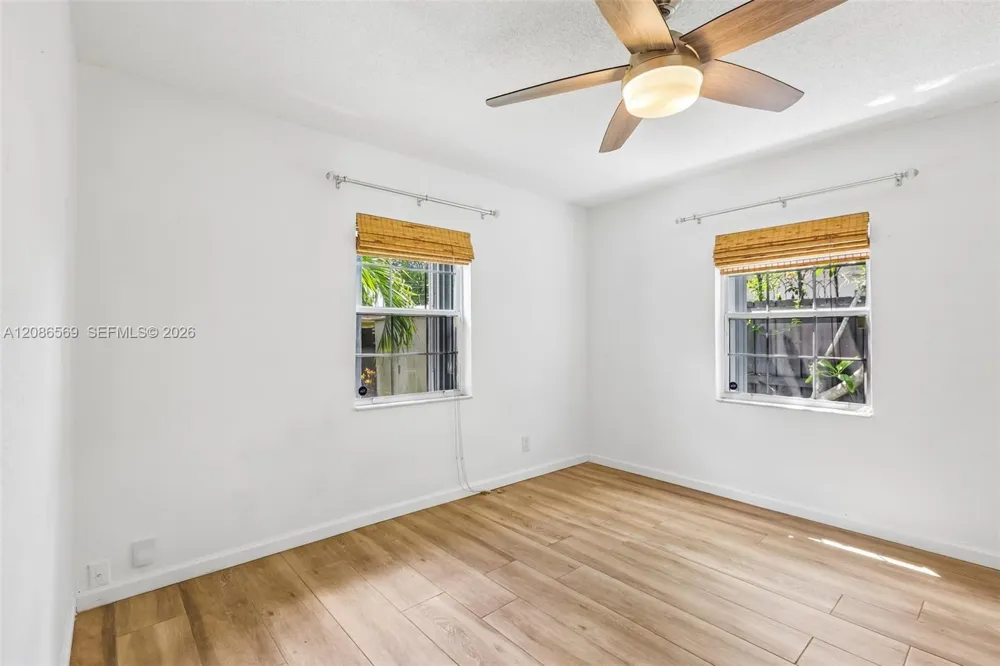 5364 NE 2nd Ave Oakland Park, FL 33334