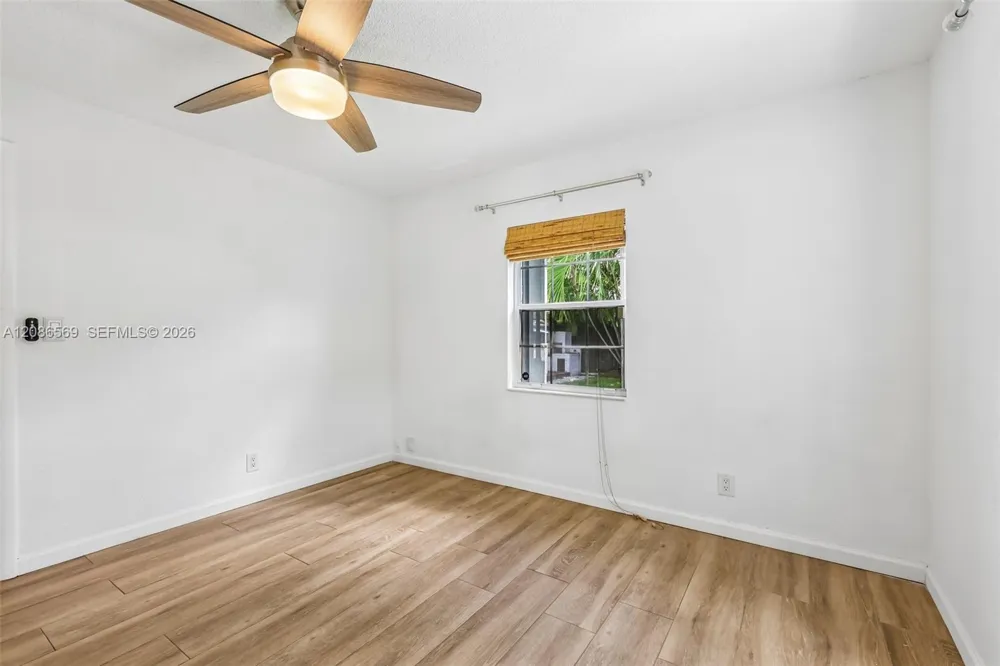 5364 NE 2nd Ave Oakland Park, FL 33334