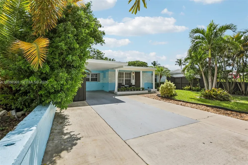 5364 NE 2nd Ave Oakland Park, FL 33334