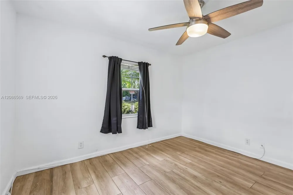 5364 NE 2nd Ave Oakland Park, FL 33334