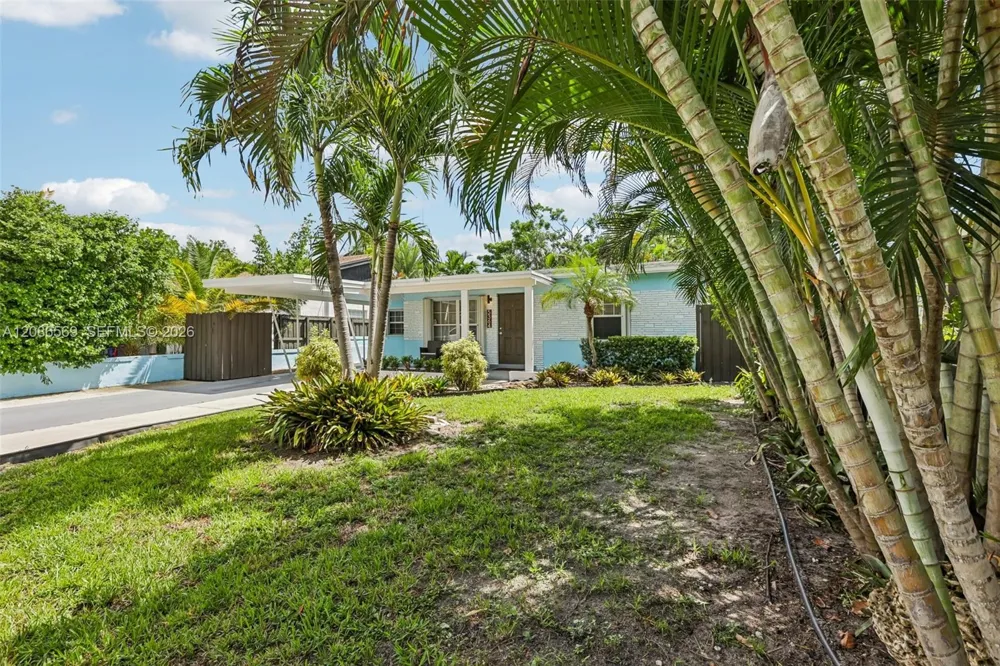 5364 NE 2nd Ave Oakland Park, FL 33334