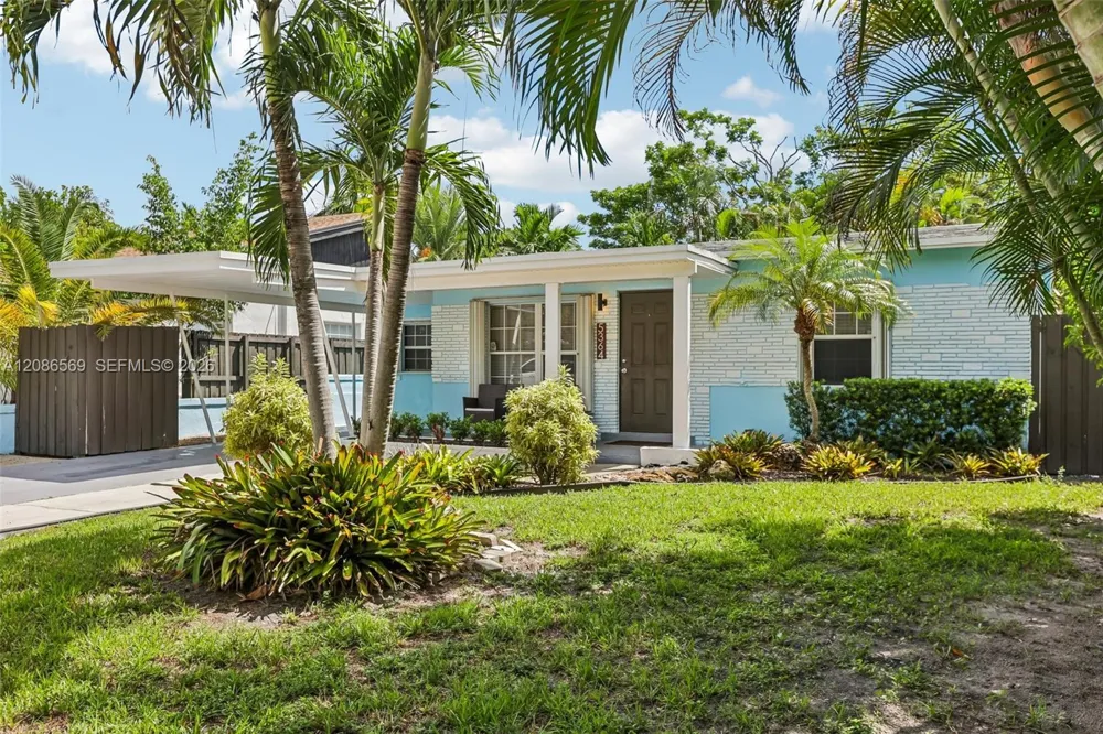 5364 NE 2nd Ave Oakland Park, FL 33334