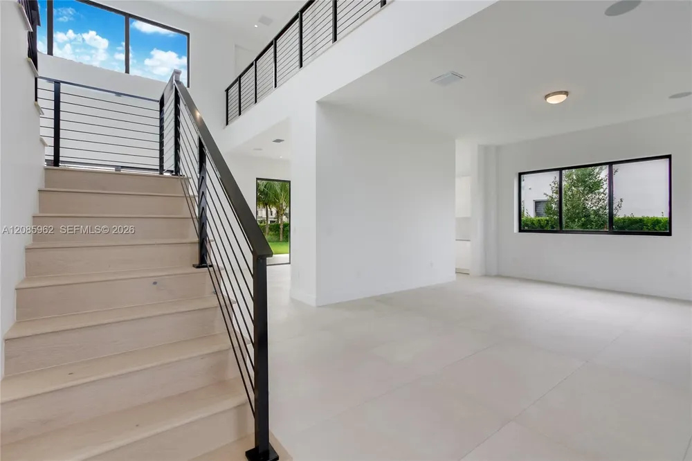 16492 Botaniko Dr S Weston, FL 33326
