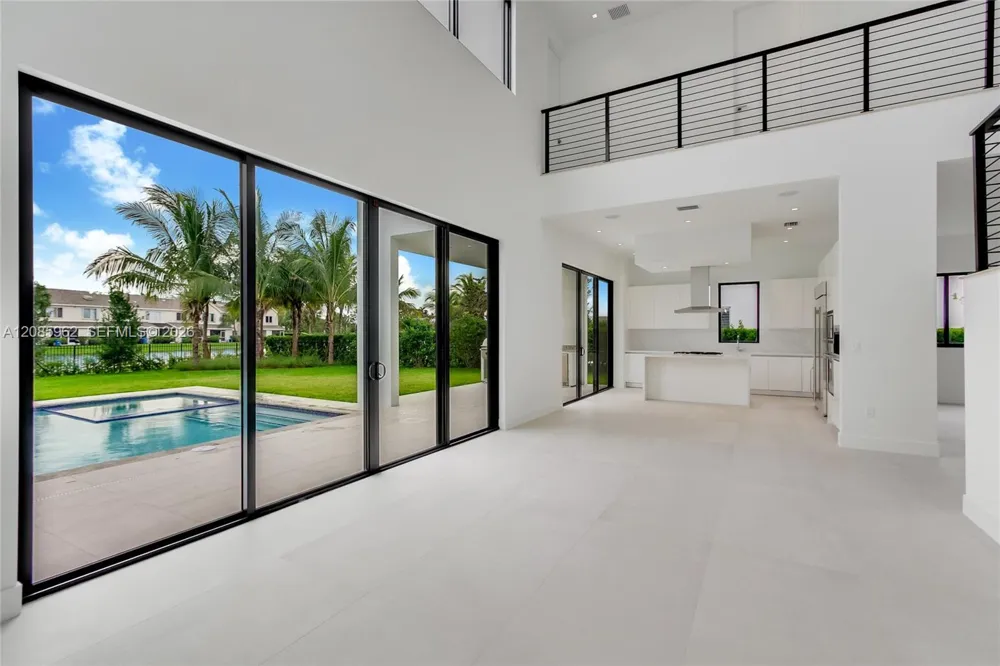 16492 Botaniko Dr S Weston, FL 33326