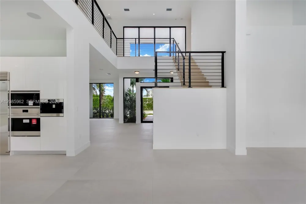 16492 Botaniko Dr S Weston, FL 33326