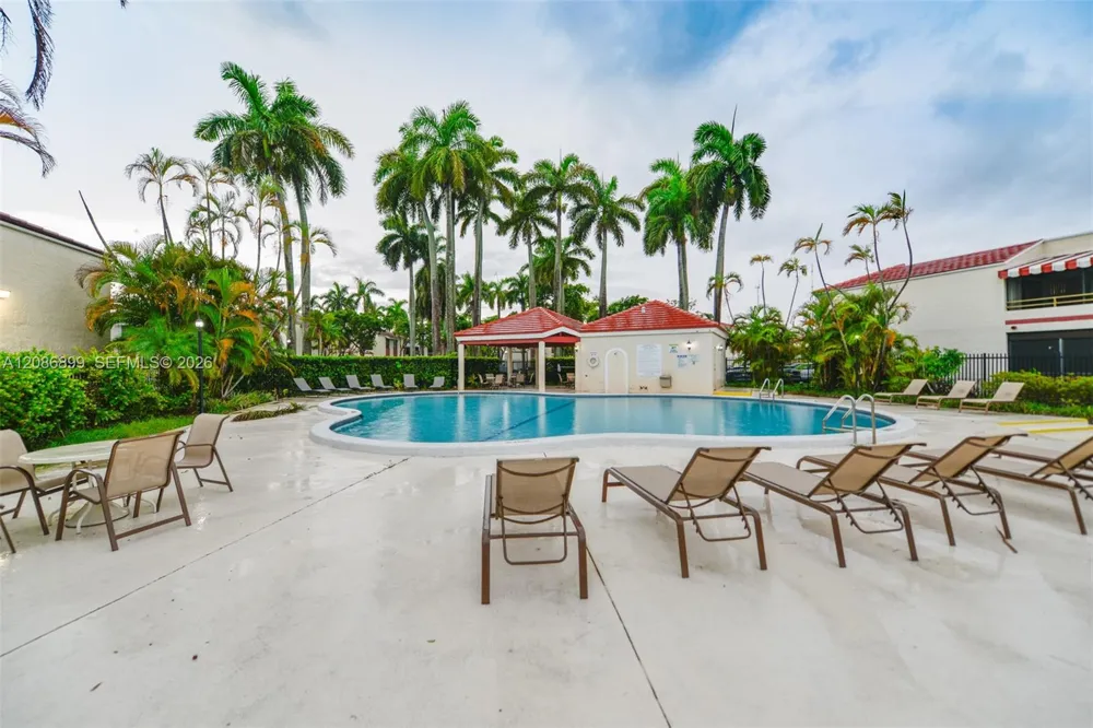20220 NE 3rd Ct #2 Miami, FL 33179