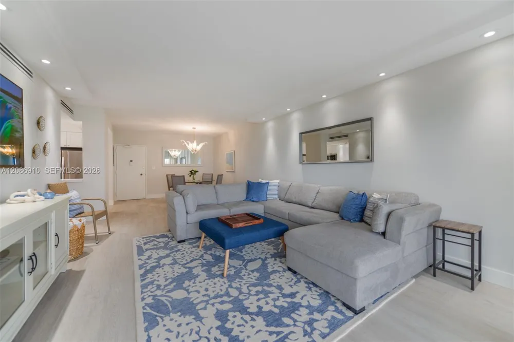 1950 S Ocean Dr #11H Hallandale Beach, FL 33009