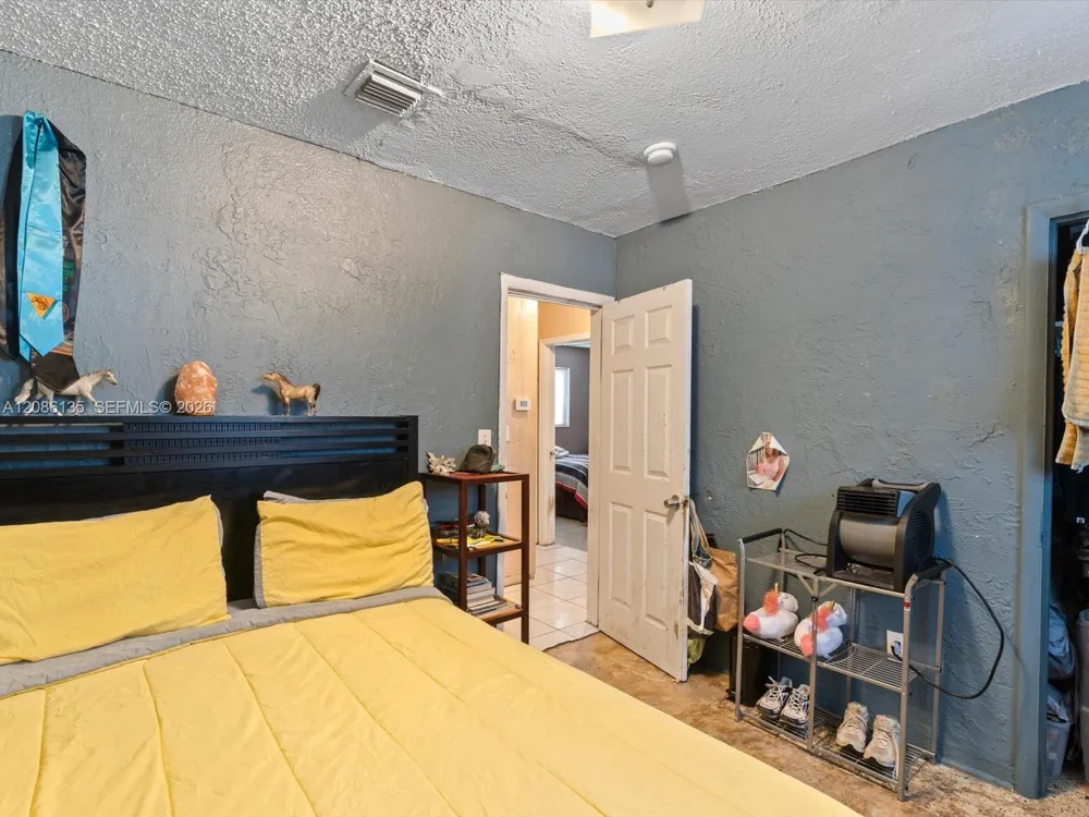 2118 NW 47th St Miami, FL 33142
