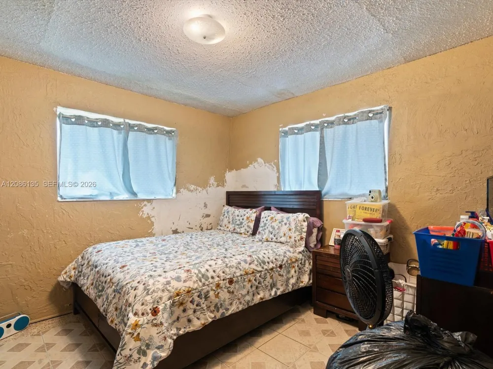 2118 NW 47th St Miami, FL 33142