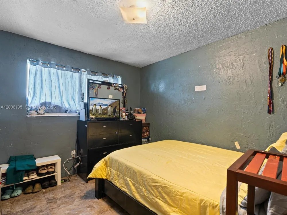 2118 NW 47th St Miami, FL 33142