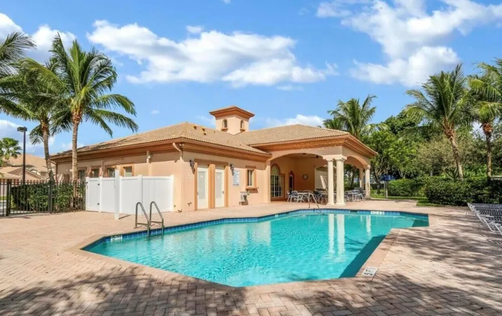 2097 WINGATE Bend Wellington, FL 33414