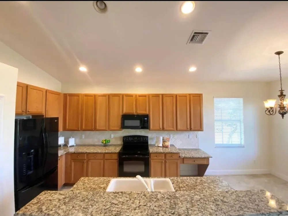 2097 WINGATE Bend Wellington, FL 33414